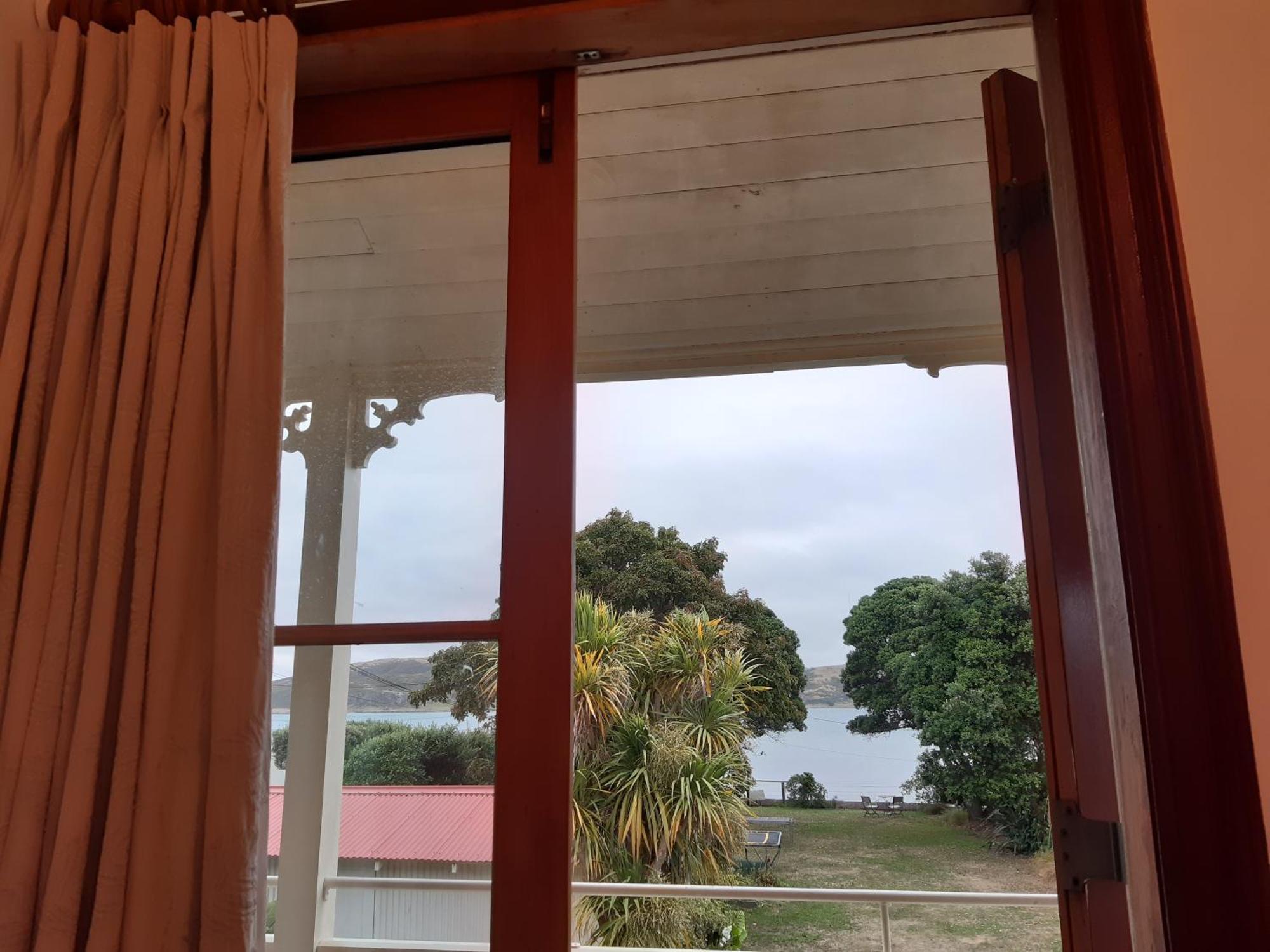Brony'S Beachfront-Short And Long Term Stays Porirua Exteriér fotografie
